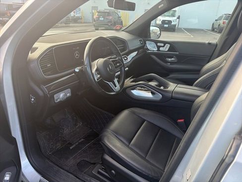 Used 2020 Mercedes-Benz GLS 450 4MATIC image 3