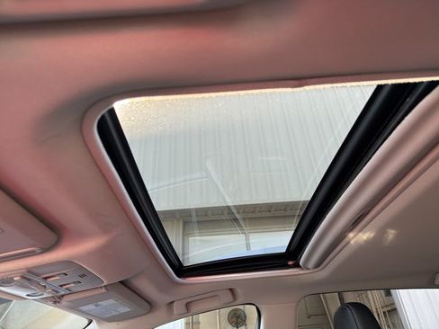 Used 2013 Toyota RAV4 Limited FWD image 21