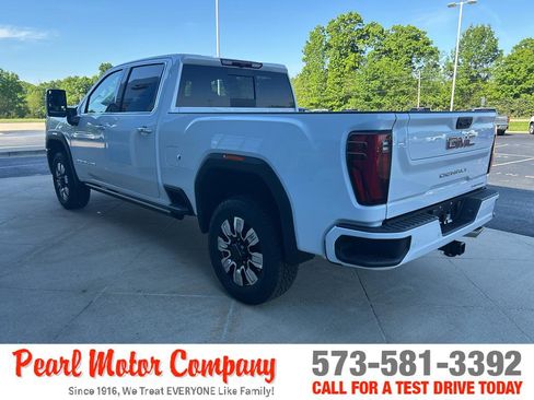 New 2026 GMC Sierra 2500 Denali w/ Snow Plow Prep/Camper Package AWD/4WD image 7