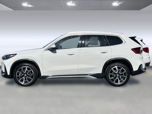 Used 2025 BMW X1 xDrive28i w/ Convenience Package AWD/4WD image 2