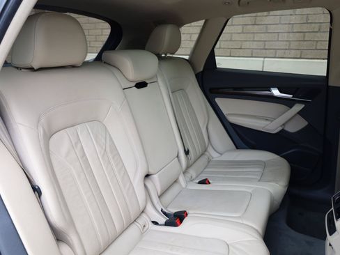 Used 2018 Audi Q5 Prestige AWD/4WD image 25