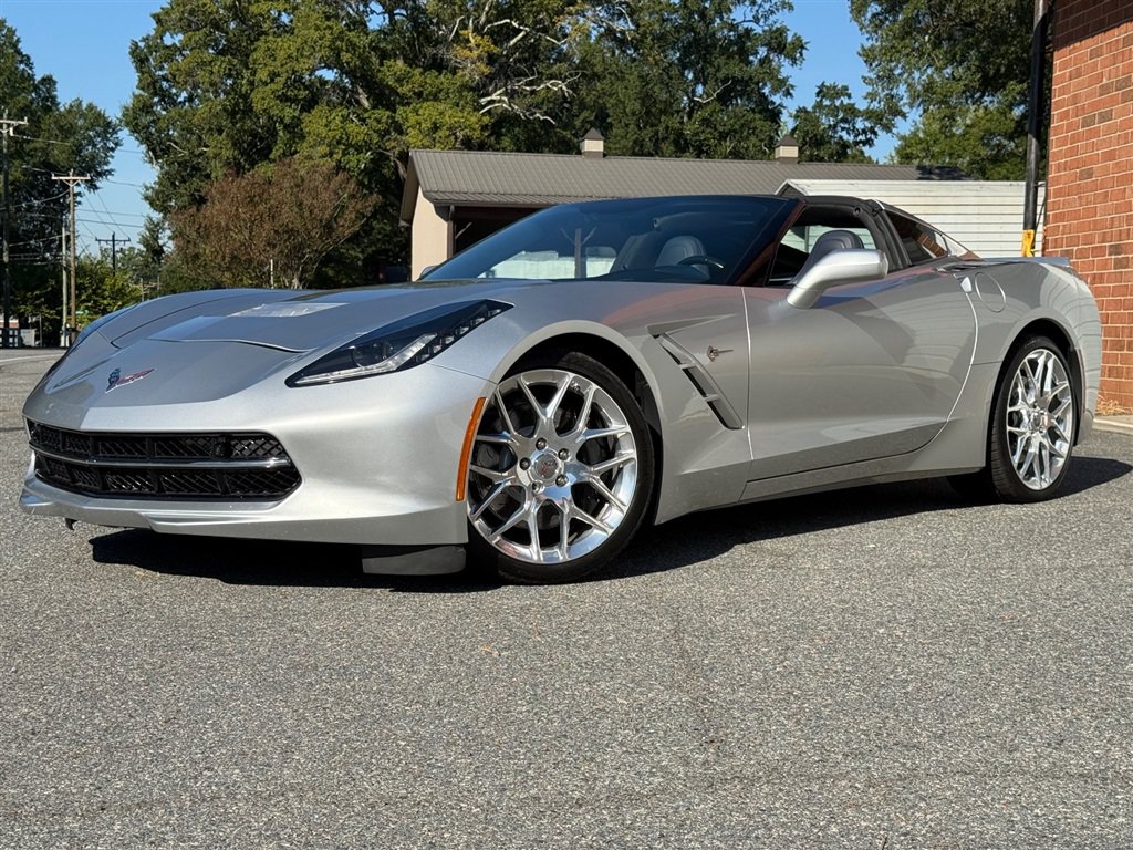 Used 2017 Chevrolet Corvette Stingray Coupe RWD image 6