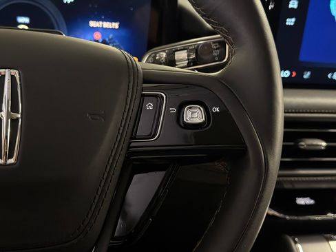 New 2027 Lincoln Aviator AWD image 25
