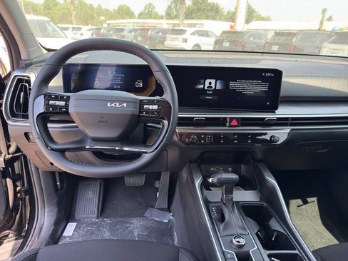 New 2026 Kia Sorento LX FWD image 19