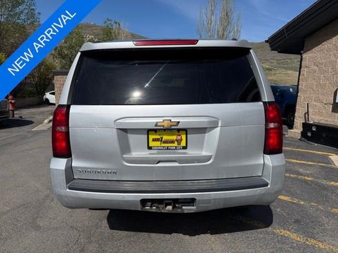 Used 2018 Chevrolet Suburban LT AWD/4WD image 5