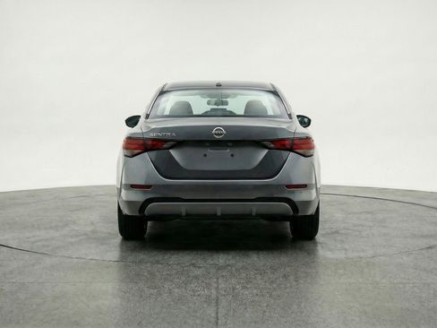 Used 2025 Nissan Sentra S image 7