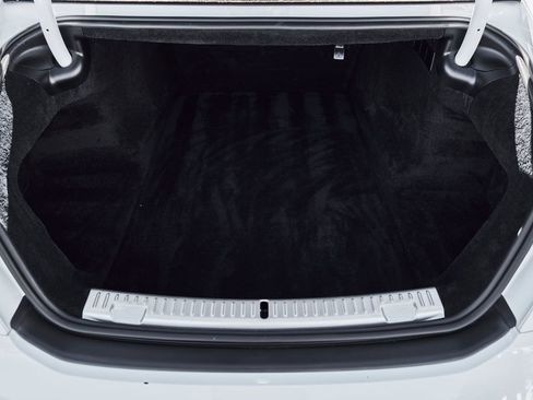 Used 2024 Rolls-Royce Ghost AWD/4WD image 16