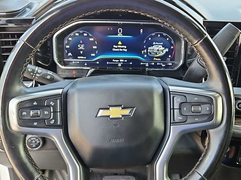 Used 2025 Chevrolet Silverado 2500 LT AWD/4WD image 19