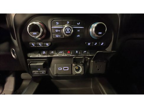 Used 2021 GMC Sierra 1500 SLT w/ SLT Premium Package image 14