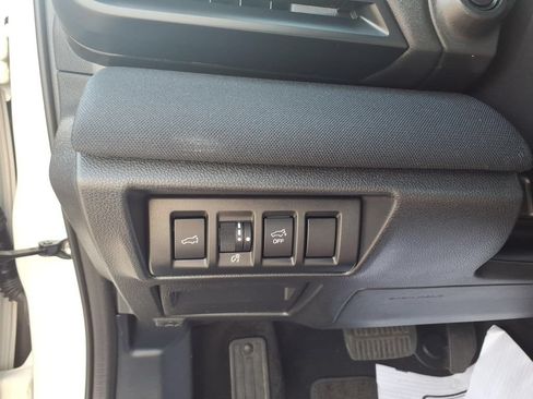 Used 2023 Subaru Outback Premium AWD/4WD image 12