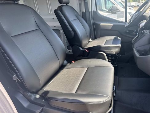 New 2025 Ford Transit 150 Low Roof image 25