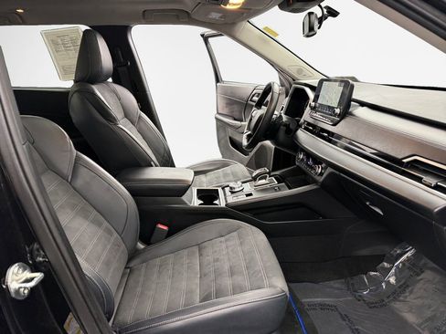 Used 2025 Mitsubishi Outlander SE image 26