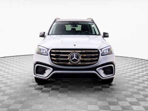New 2026 Mercedes-Benz GLS 450 4MATIC image 9