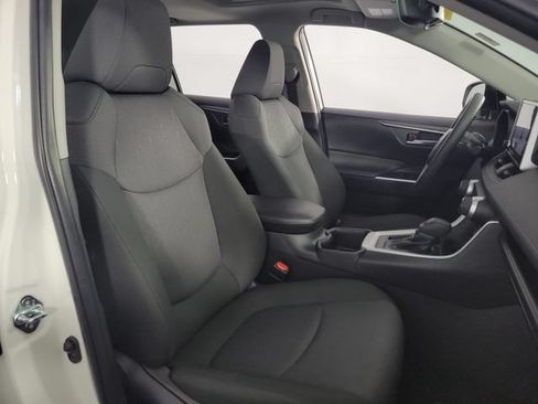 Used 2025 Toyota RAV4 XLE w/ Convenience Package FWD image 15