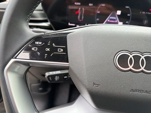 Used 2025 Audi Q5 Premium AWD/4WD image 18