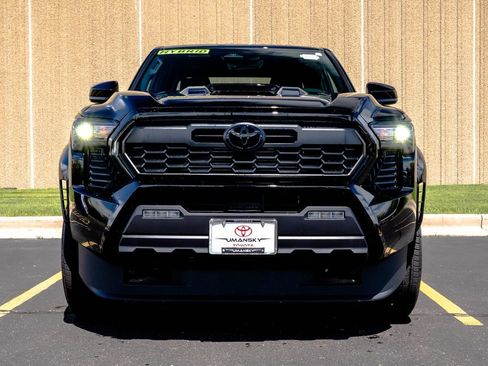New 2026 Toyota Tacoma TRD Sport AWD/4WD image 3