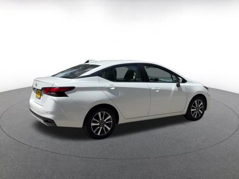 Used 2025 Nissan Versa SV FWD image 14