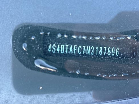 Used 2022 Subaru Outback Premium image 2