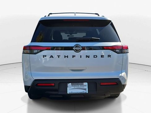 New 2025 Nissan Pathfinder SV w/ Black Appearance Package image 8