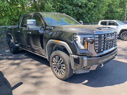 Used 2024 GMC Sierra 2500 Denali Ultimate w/ Max Trailering Package AWD/4WD image 6