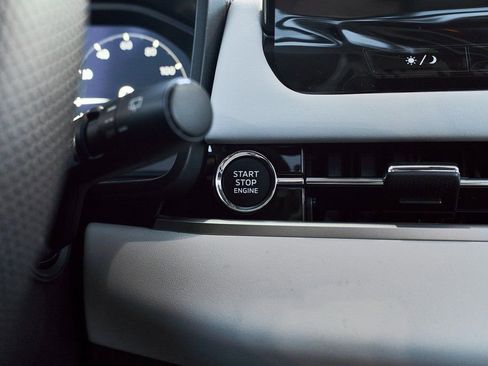 New 2026 Mitsubishi Outlander SE FWD image 42