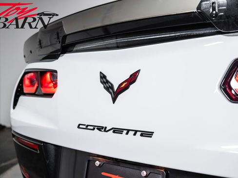 Used 2016 Chevrolet Corvette Z06 w/ 3LZ Preferred Equipment Group RWD image 21