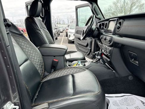 Used 2021 Jeep Wrangler Unlimited Sahara AWD/4WD image 22