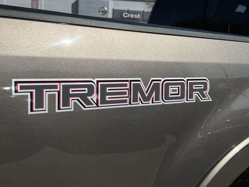 Used 2022 Ford F250 Lariat w/ Tremor Off-Road Package image 9