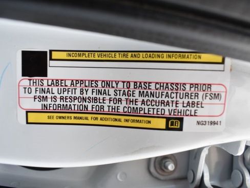 Used 2022 RAM 5500 Tradesman w/ Chrome Appearance Group image 45