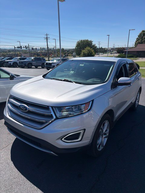 Used 2018 Ford Edge Titanium AWD/4WD image 3