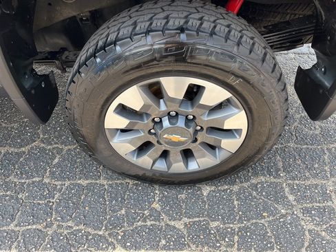 Used 2024 Chevrolet Silverado 2500 LT w/ All Star Edition image 31