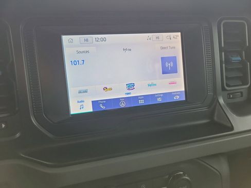 Used 2022 Ford Bronco Black Diamond image 26