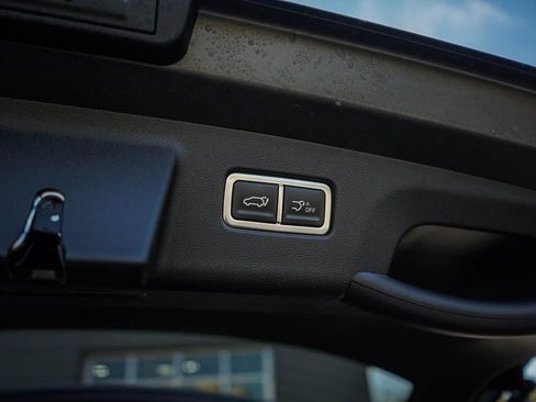 New 2026 Kia Sorento SX image 9