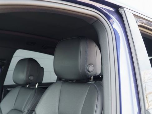 Certified 2026 Porsche Macan image 19