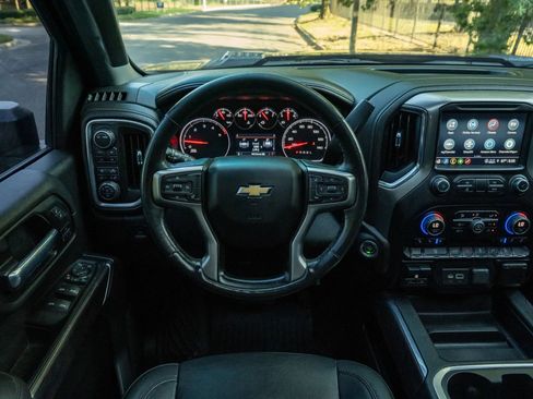 Used 2021 Chevrolet Silverado 2500 LTZ AWD/4WD image 18
