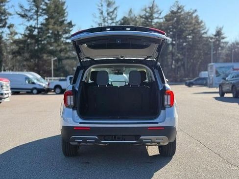 New 2026 Ford Explorer Active w/ Active Comfort Package image 6