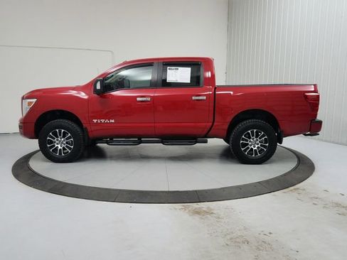 Used 2021 Nissan Titan SV w/ SV Convenience Package AWD/4WD image 4