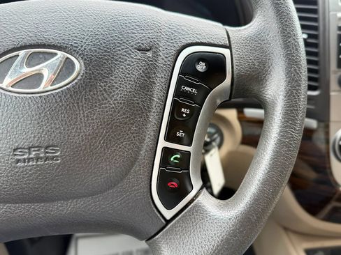 Used 2011 Hyundai Santa Fe GLS FWD image 14