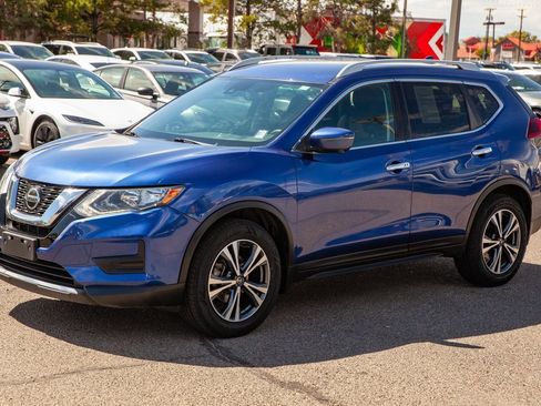 Used 2019 Nissan Rogue SV w/ Premium Package image 9