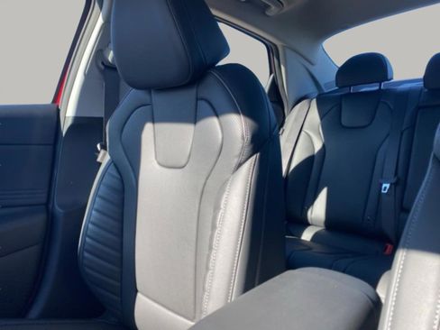 New 2026 Hyundai Elantra Limited image 29