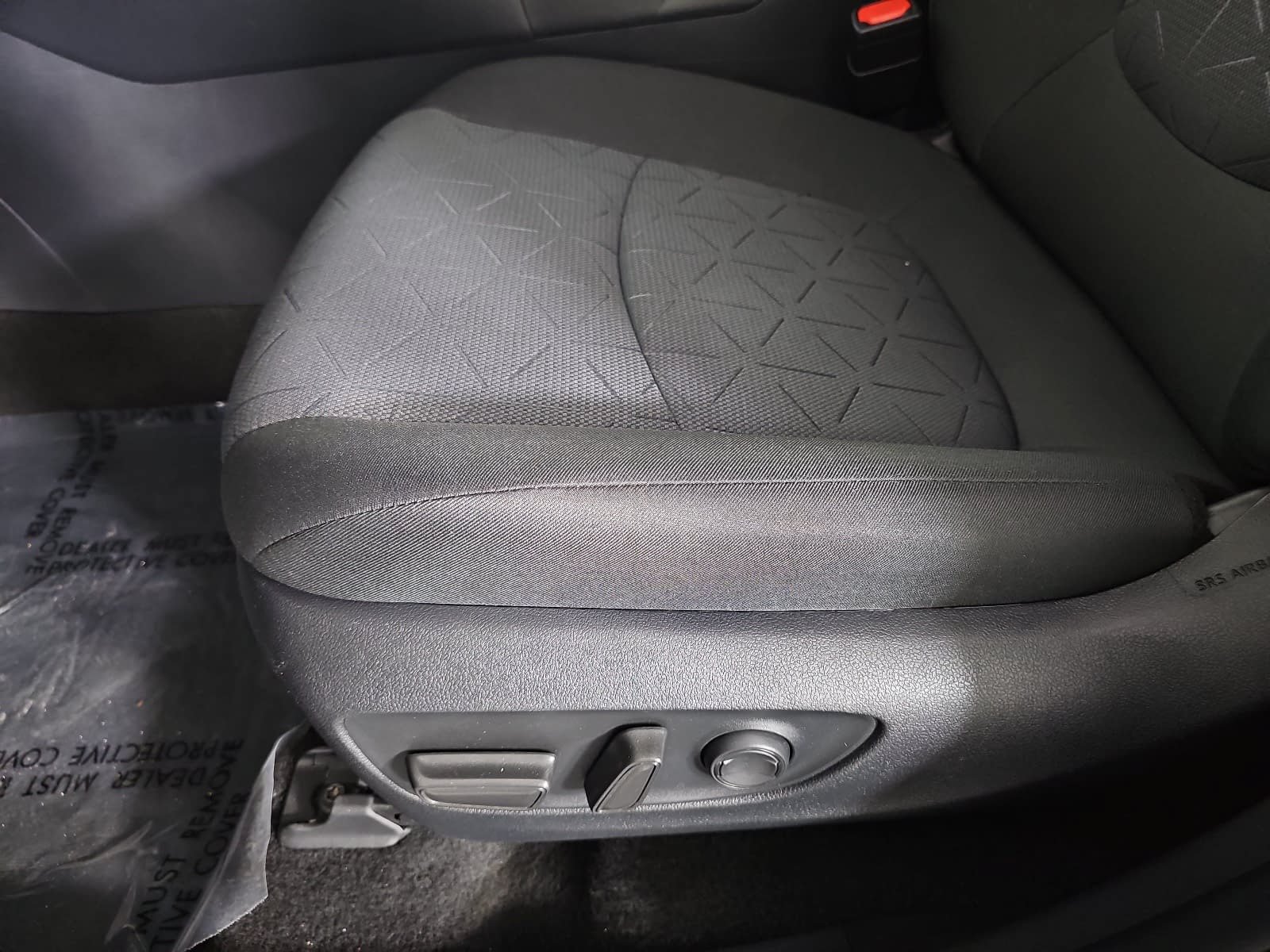Used 2025 Toyota RAV4 XLE AWD/4WD image 26