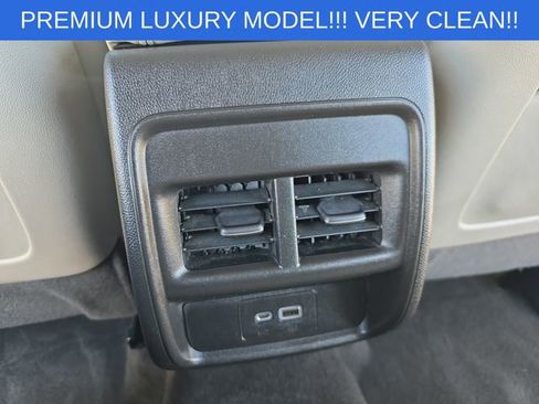 Used 2022 Cadillac XT4 Premium Luxury w/ Safety Alert Package AWD/4WD image 14