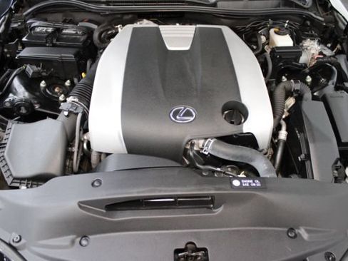 Used 2016 Lexus IS 300 AWD w/ F Sport Package image 32