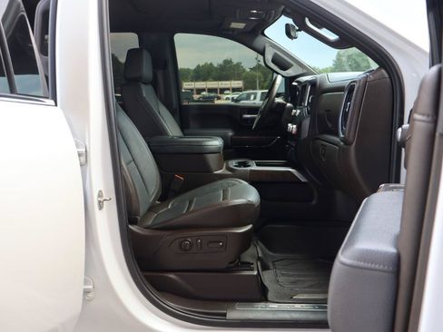 Used 2021 GMC Sierra 2500 Denali w/ Denali Ultimate Package AWD/4WD image 11