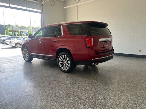 Used 2024 GMC Yukon Denali AWD/4WD image 3