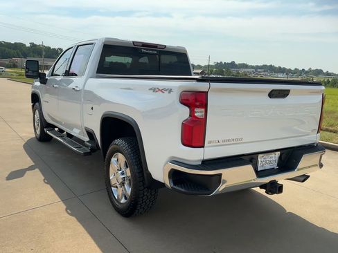 Used 2022 Chevrolet Silverado 2500 LTZ w/ LTZ Convenience Package image 7