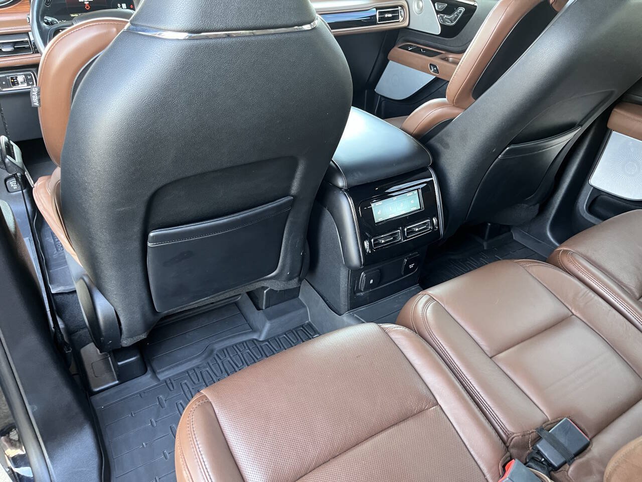 Used 2020 Lincoln Aviator Reserve w/ Equipment Group 202A AWD/4WD image 17