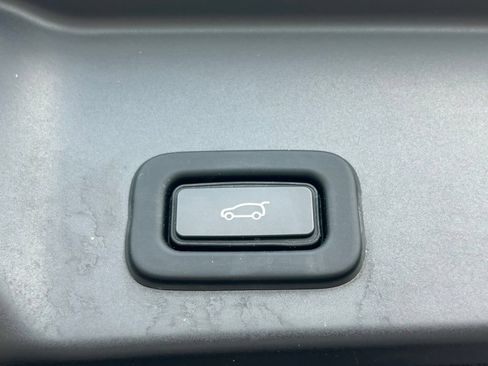 Used 2022 Land Rover Range Rover Evoque R-Dynamic SE AWD/4WD image 52