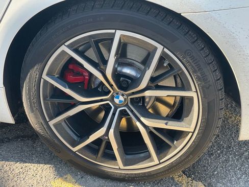 Used 2023 BMW M550i xDrive w/ Dynamic Handling Package AWD/4WD image 30