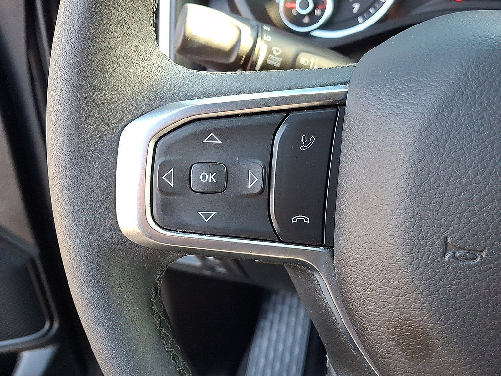 Certified 2025 RAM 1500 Big Horn AWD/4WD image 17